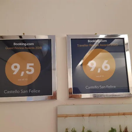 Alojamento de Acomodação e Pequeno-almoço Castello San Felice